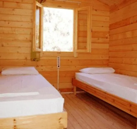 Hostel Surfing Huts Santa Maria (Paros)