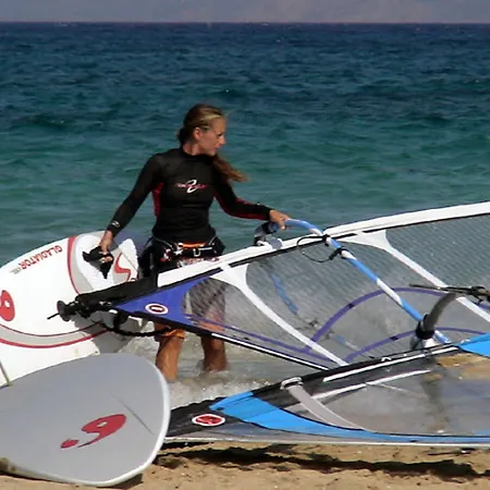 Hostel Surfing Huts *