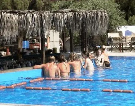 Surfing Huts Хостел Санта-Мария