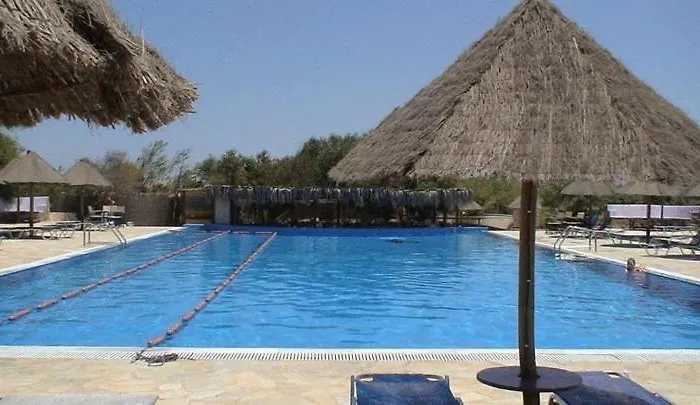 Surfing Huts אכסניה סנטה מריה